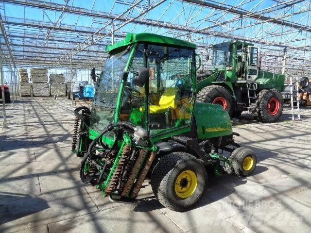 John Deere 3235C Vrtni traktor kosilnice