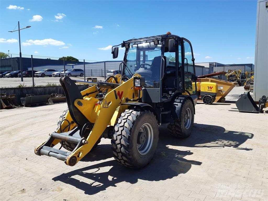 Wacker Neuson WL52 Kolesni nakladalci