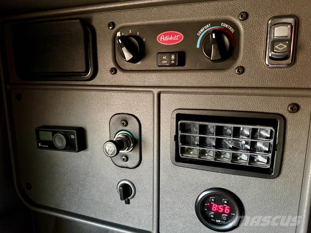 Peterbilt 389 Vlačilci