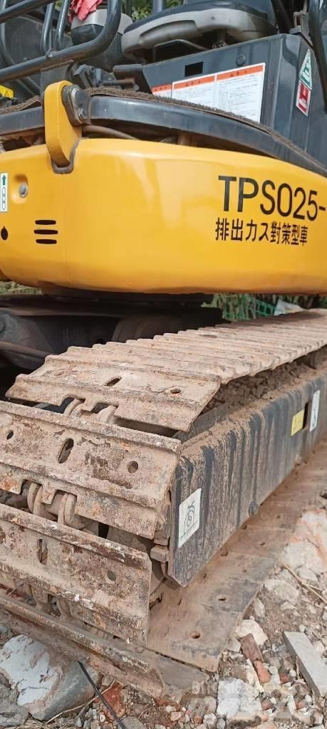 Komatsu PC35 Mini bagri <7t