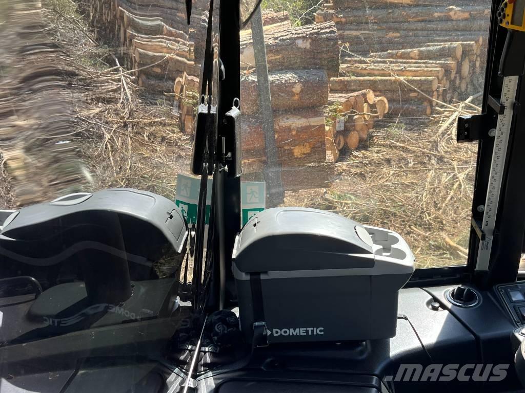Ponsse Ergo 8W Harvesterji