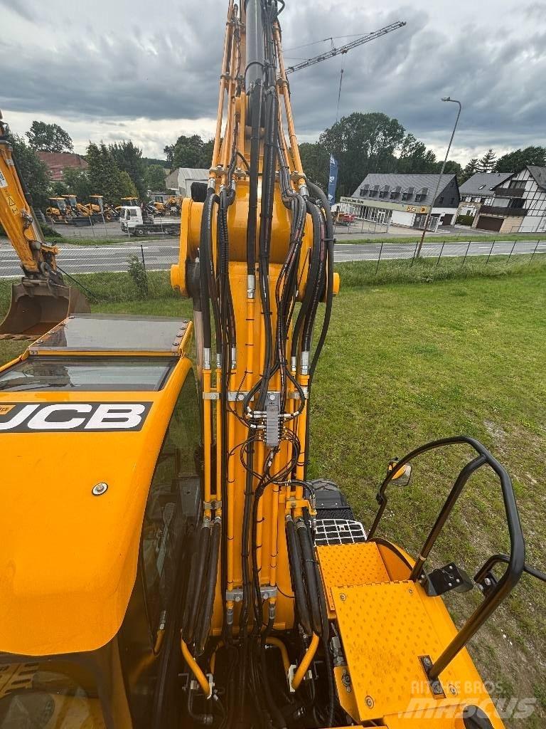 JCB JS 145 W Bagri na kolesih