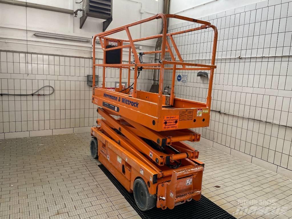 Haulotte Compact 8 Škarjaste dvižne ploščadi