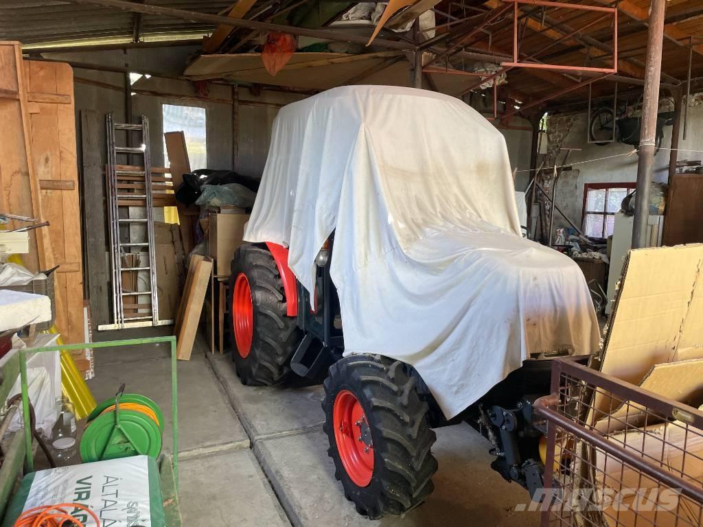 Kubota L2-421 Manjši traktorji