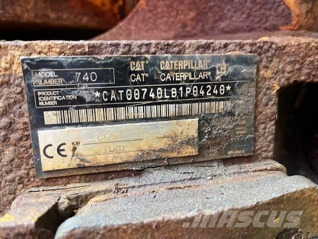 CAT 740 Zglobni demperji
