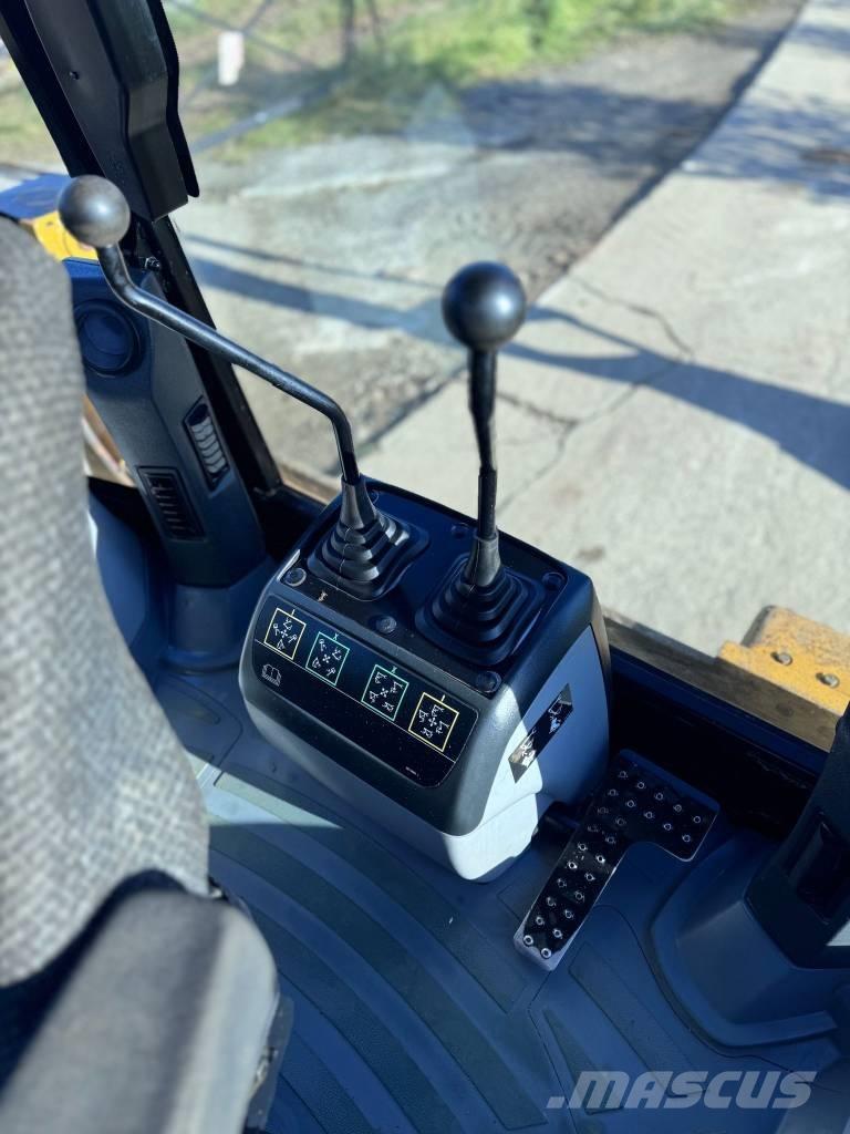 Cabe 428F Rovokopači