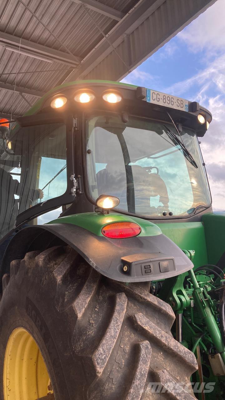 John Deere 7260R Traktorji