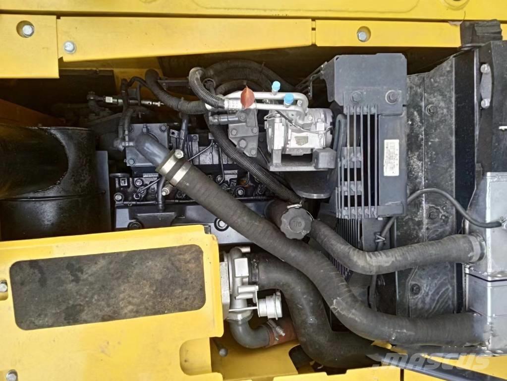Komatsu PC130-7 Bagri goseničarji