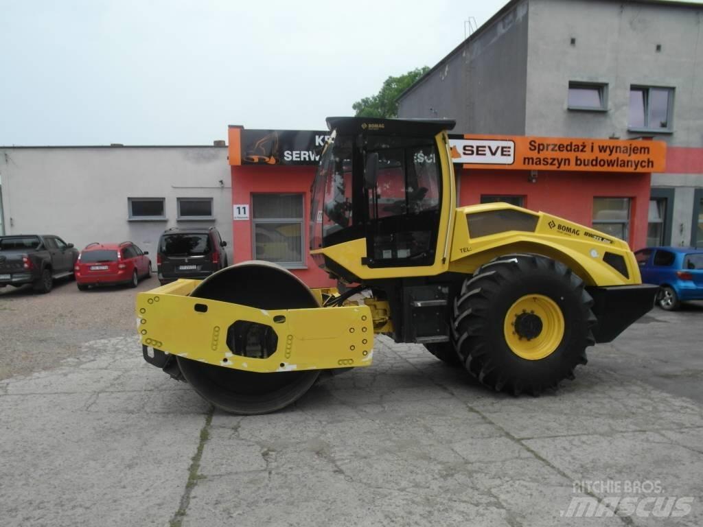 Bomag BW 213 DH-5 Enojni valjarji
