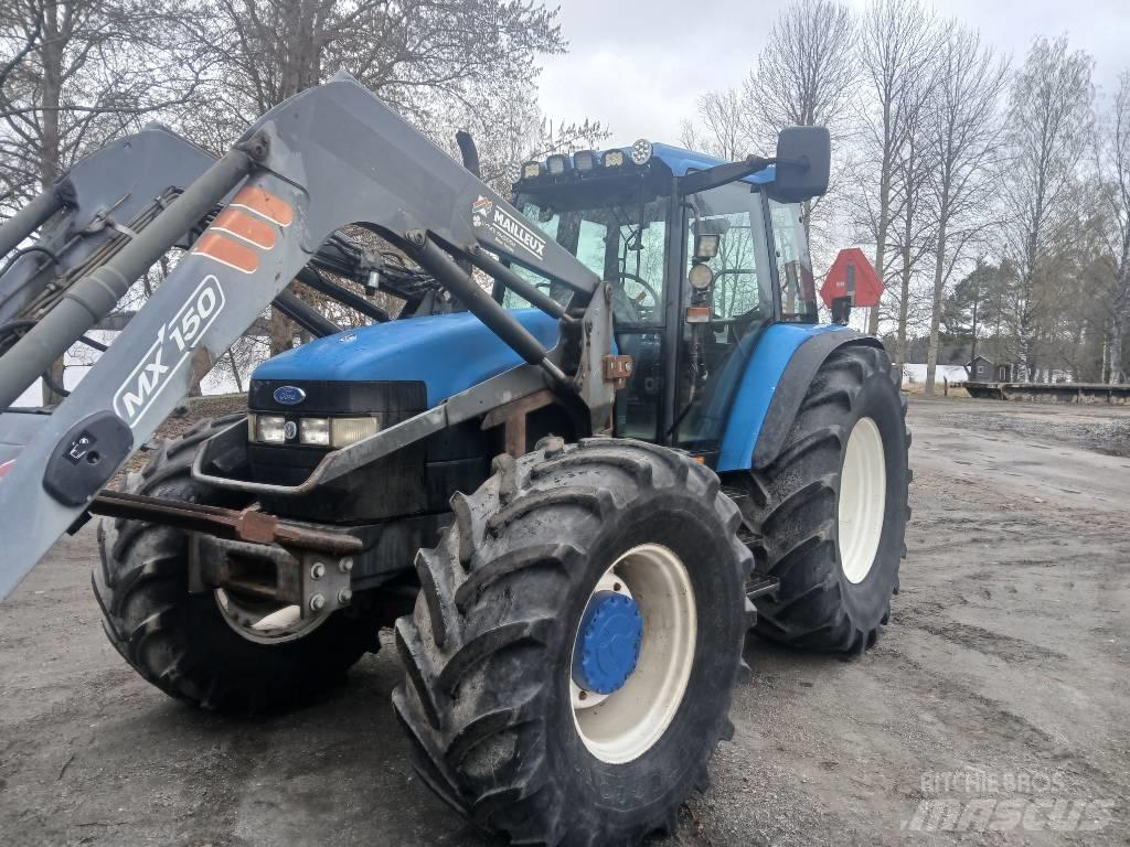 New Holland 8360 RC Traktorji