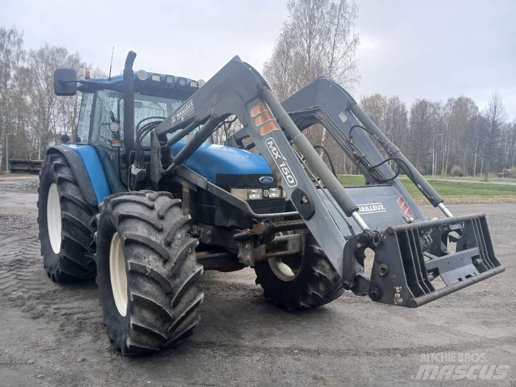 New Holland 8360 RC Traktorji