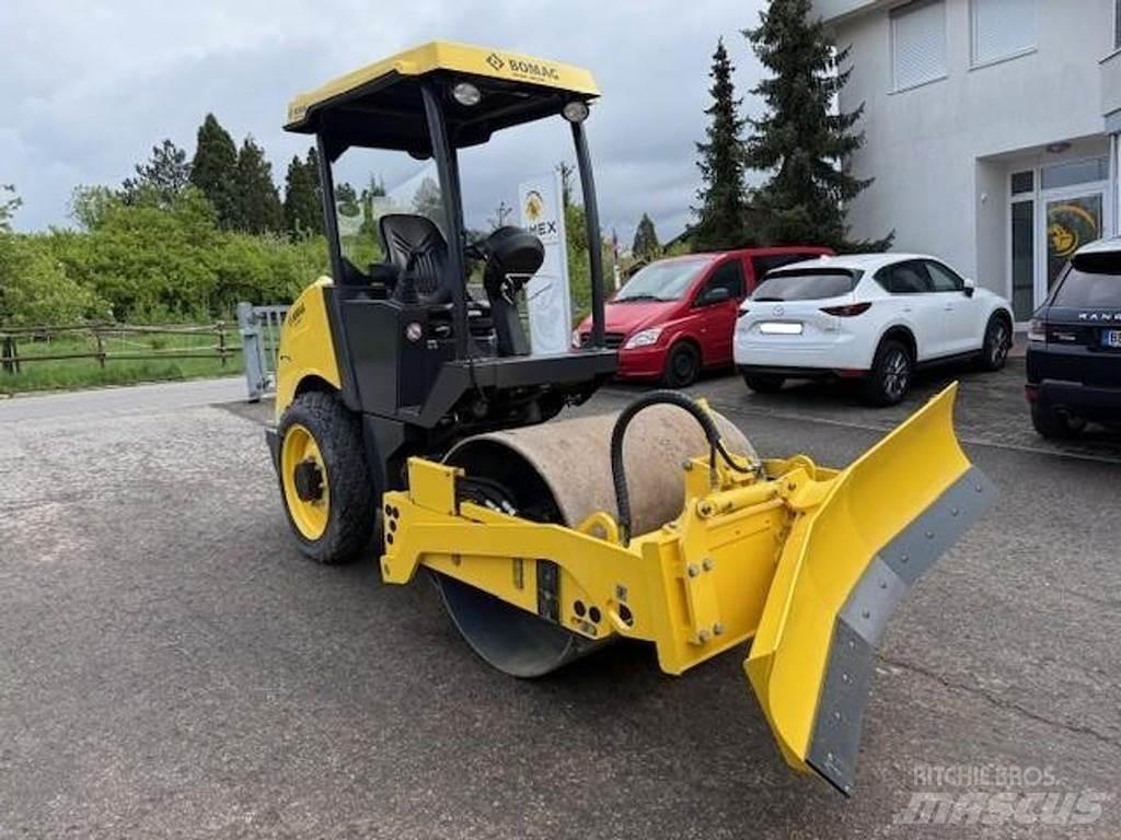 Bomag 124 DH-5 Enojni valjarji
