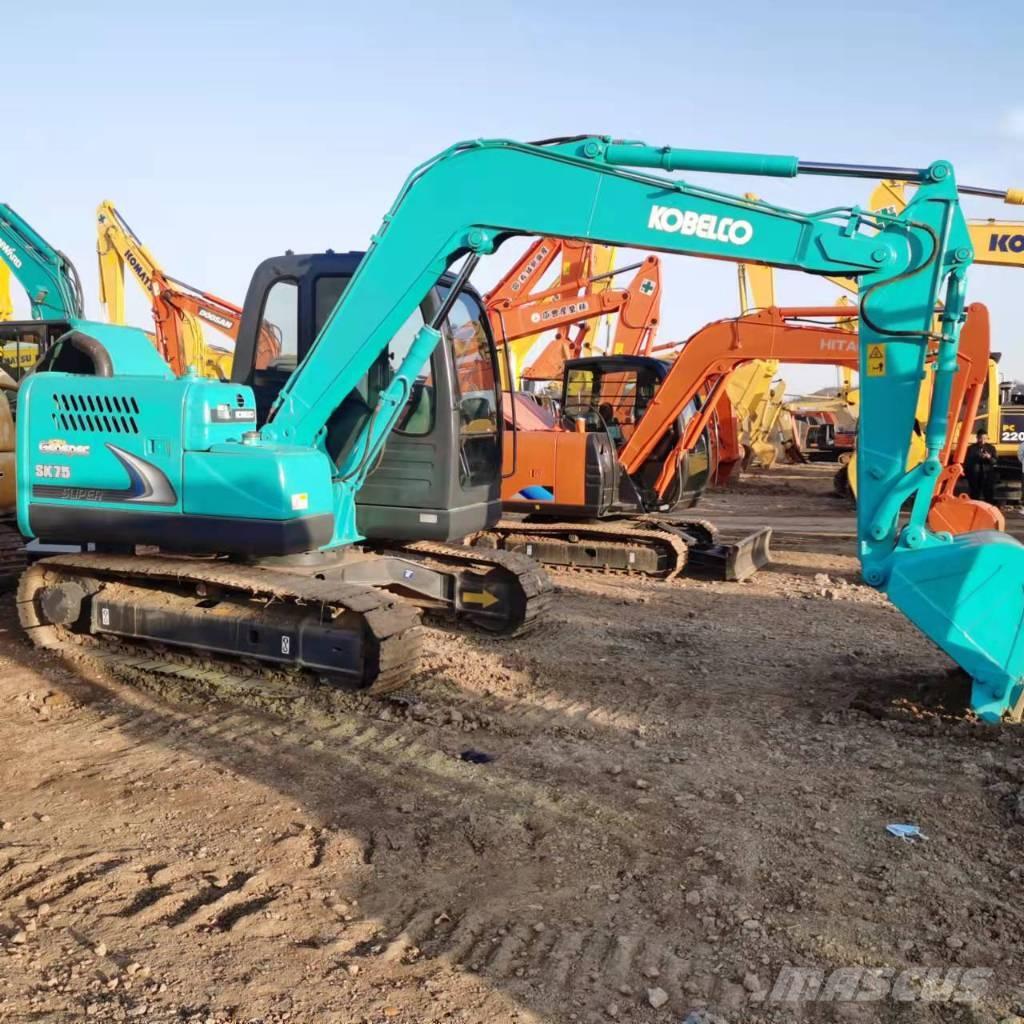 Kobelco SK75-8 Midi bagri 7t – 12t