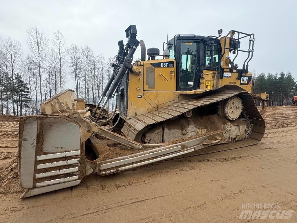 CAT D 6 T LGP Buldožerji goseničarji