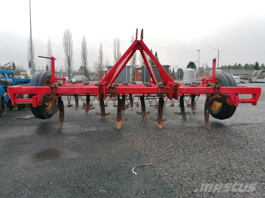 Kultivaattori 4m Kultivatorji