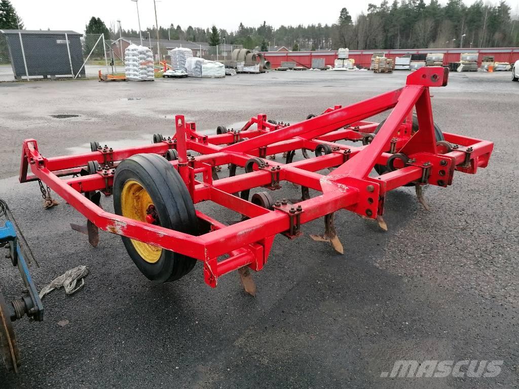 Kultivaattori 4m Kultivatorji