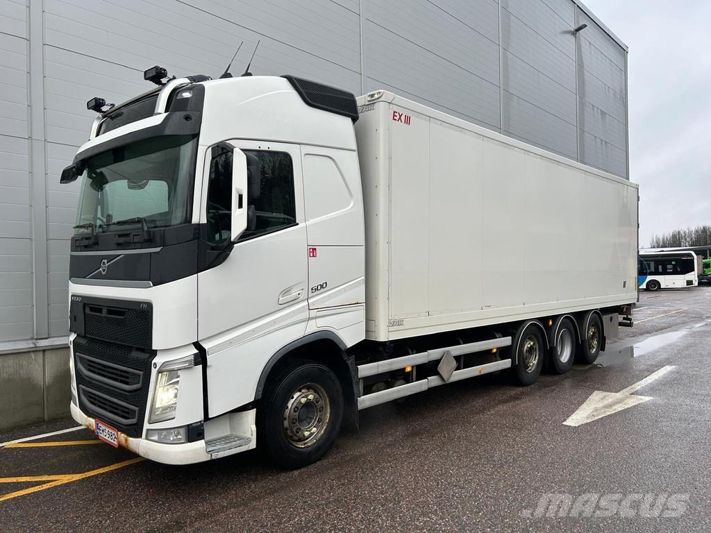 Volvo FH Tovornjaki zabojniki