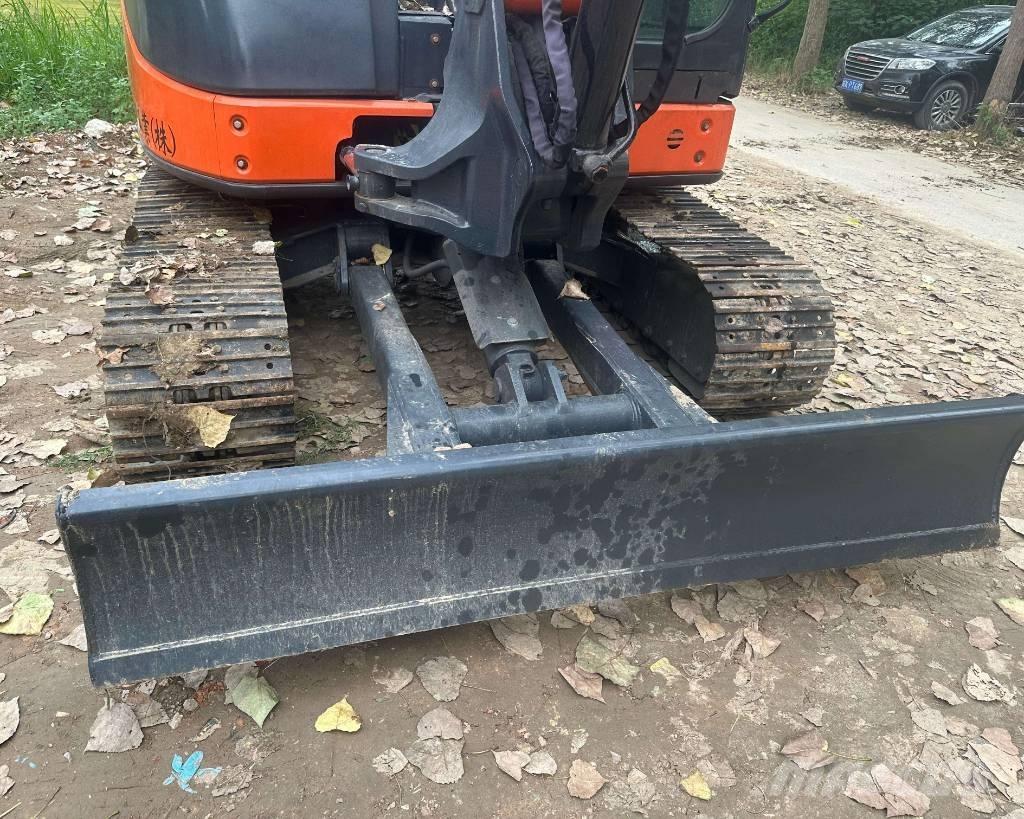 Hitachi ZX 50 U Mini bagri <7t
