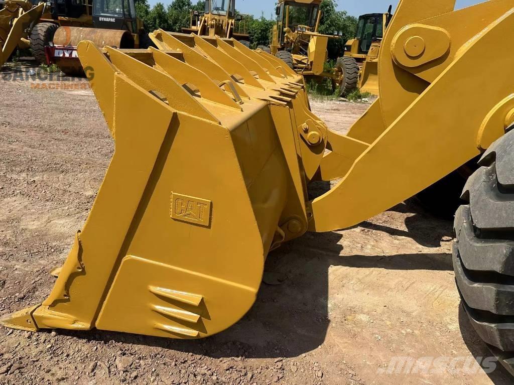 CAT 980 H Kolesni nakladalci