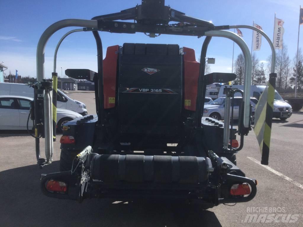 Kuhn 3165 Balirke (okrogle bale)