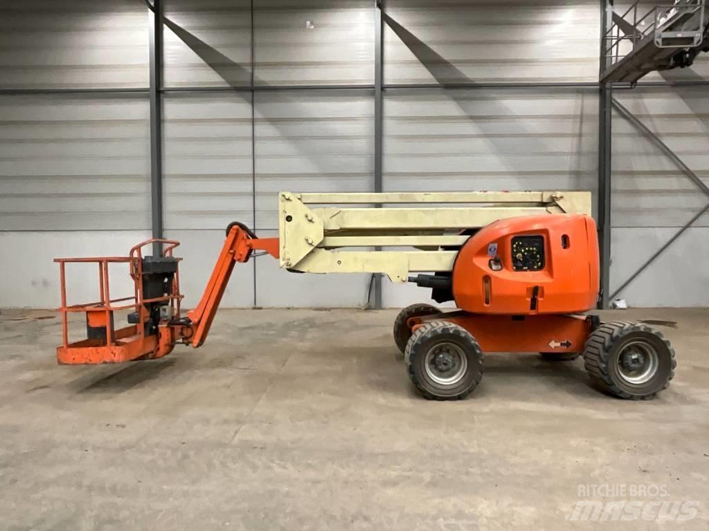 JLG 450 AJ Zglobne dvižne ploščadi