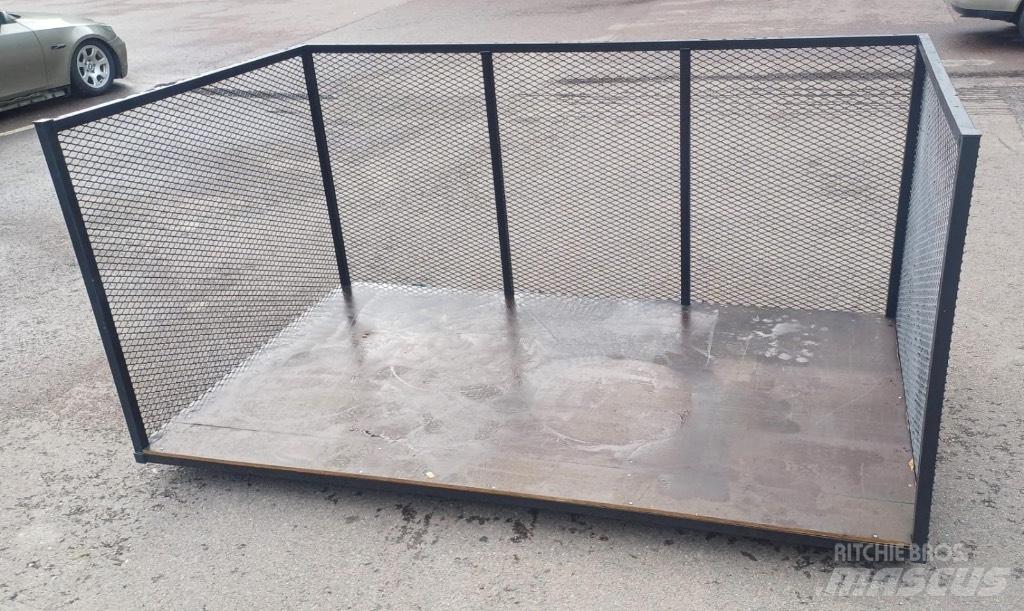  Kalustekori ML 2500 Teleskopski viličarji