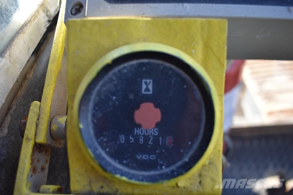 Hitachi KH 230-3 Dvigala na gosenicah