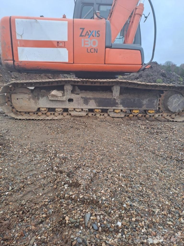 Hitachi Zx130-1 Bagri goseničarji