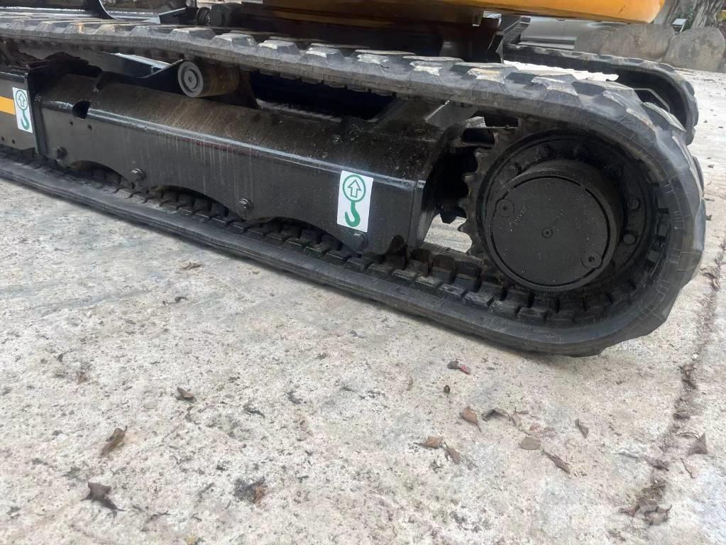 JCB 8035 Bagri goseničarji