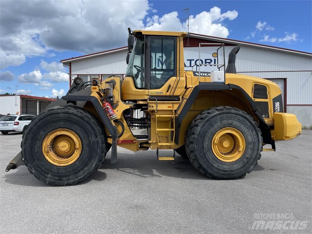 Volvo L220G Kolesni nakladalci