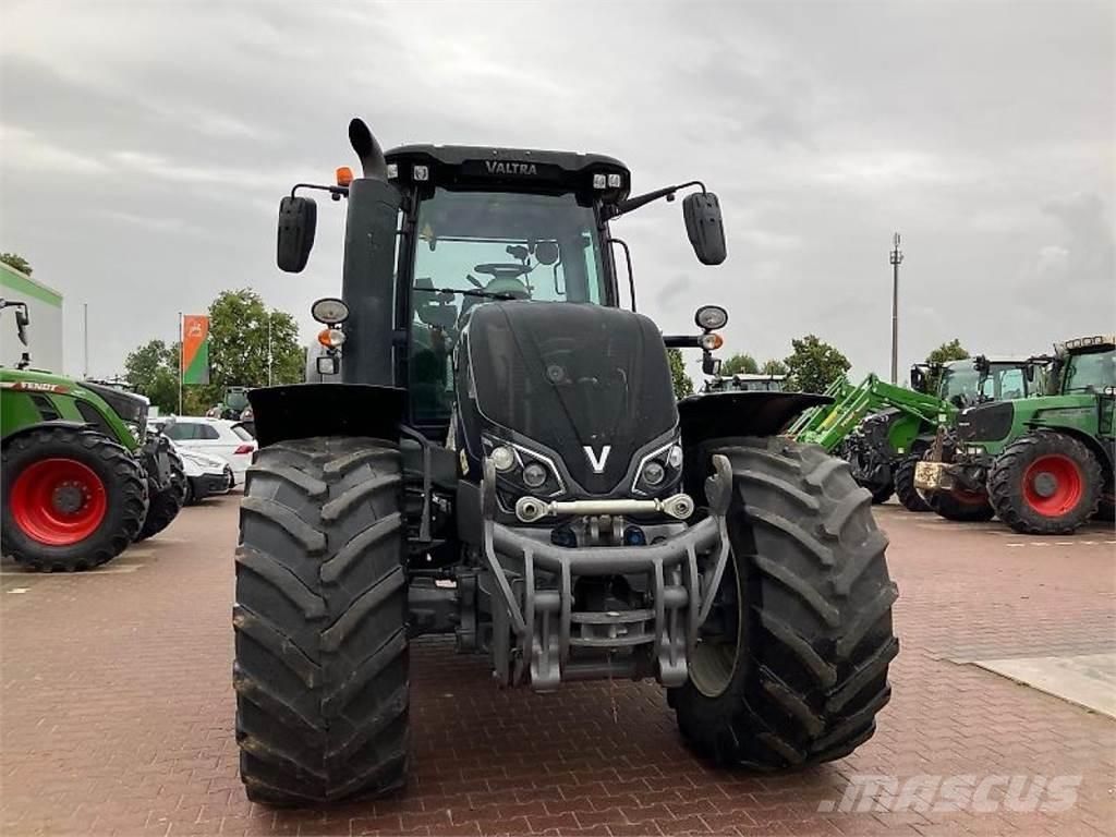 Valtra S 394 Traktorji