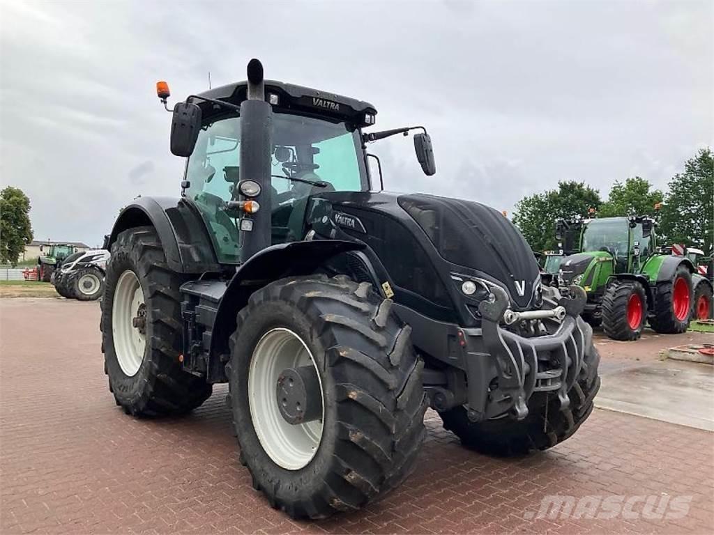 Valtra S 394 Traktorji