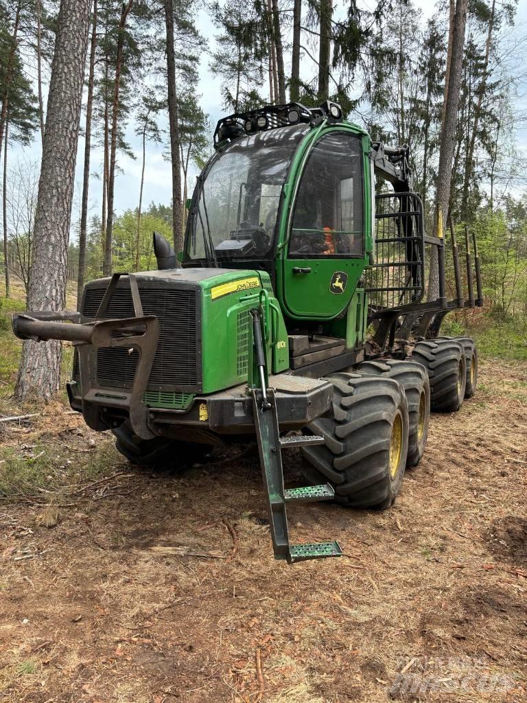 John Deere 810 E Forwarderji