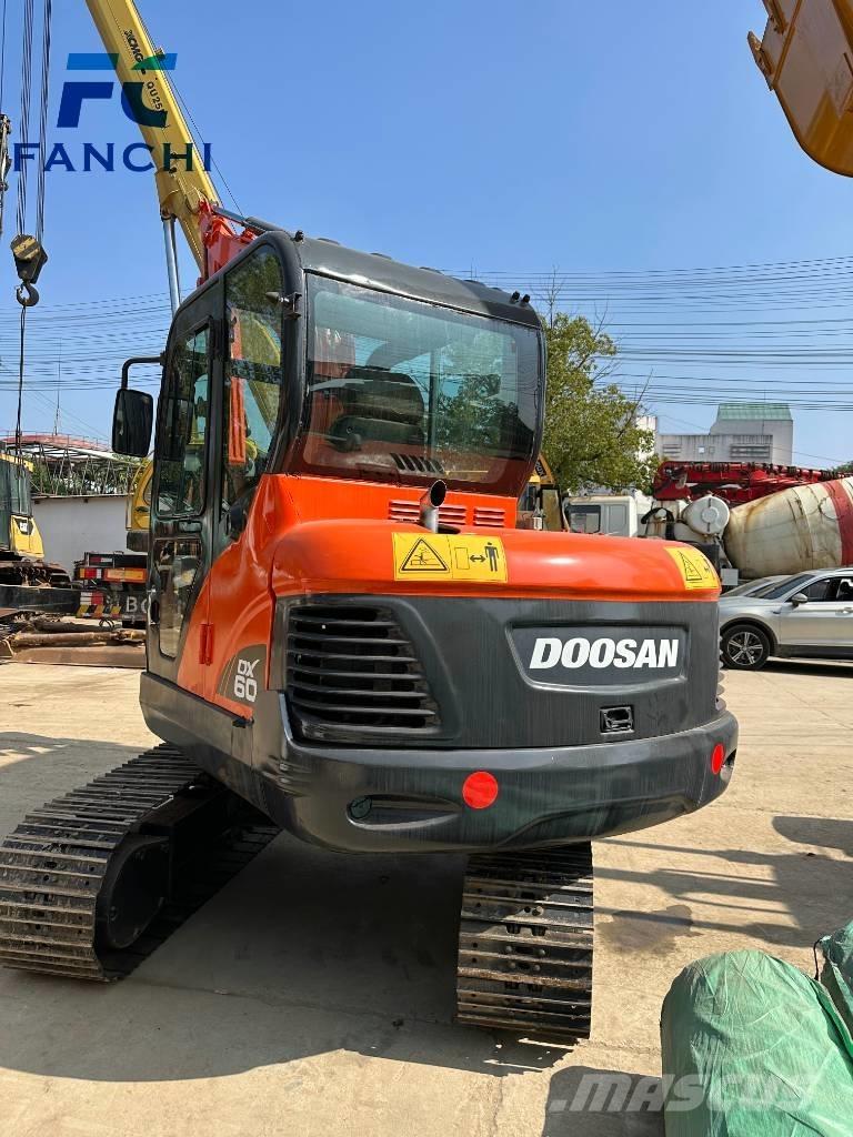 Doosan DX 60-9 C Bagri goseničarji