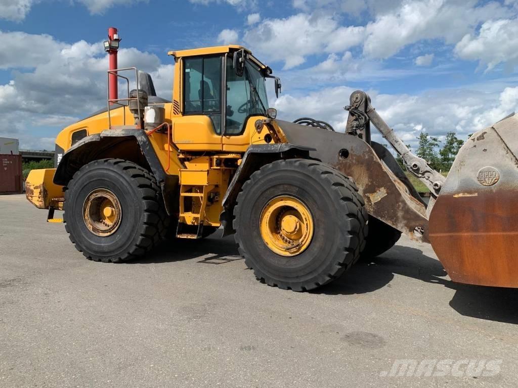Volvo L 220 H Kolesni nakladalci