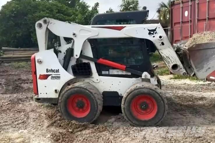 Bobcat S650 Skid steer mini nakladalci