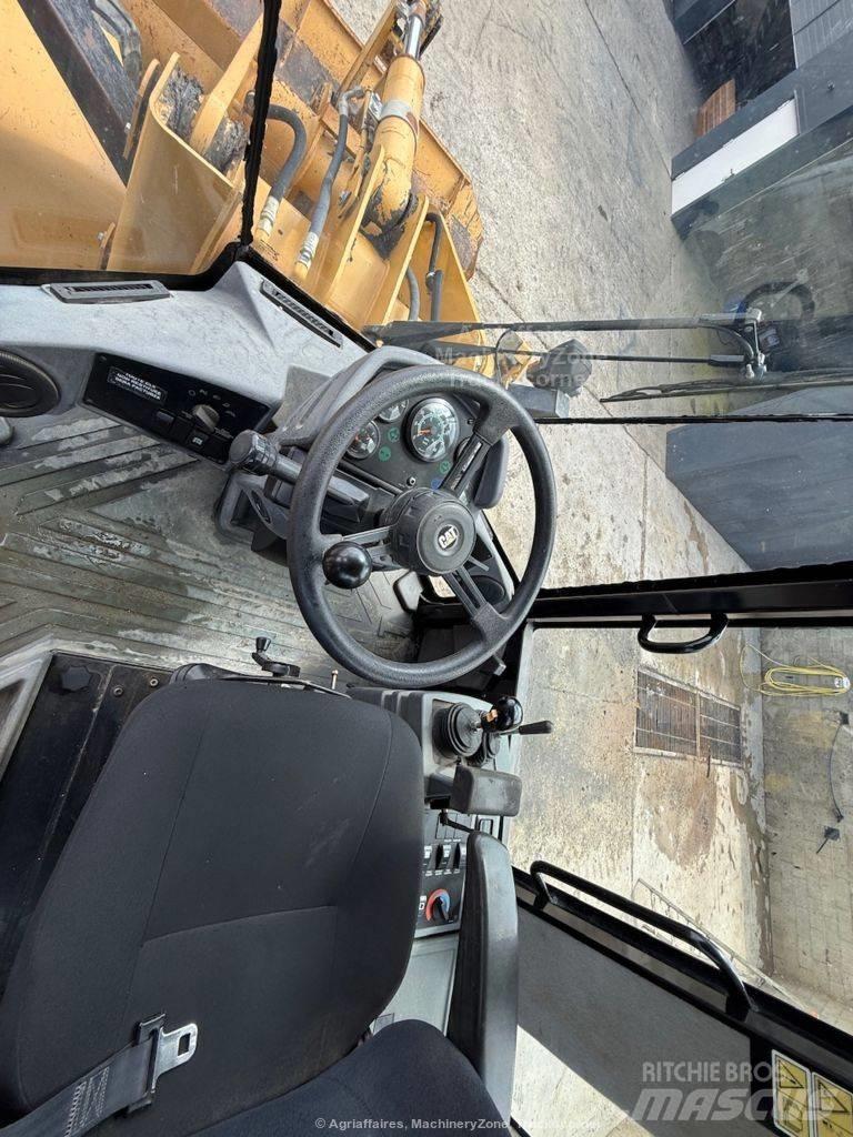 CAT 914G2 Kolesni nakladalci