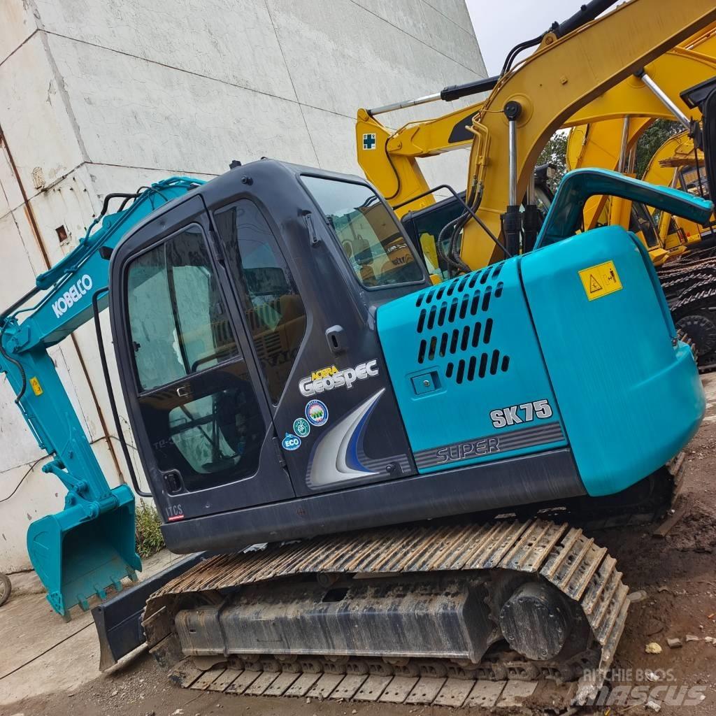 Kobelco SK 75 Midi bagri 7t – 12t
