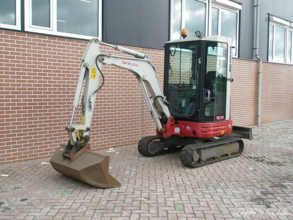 Takeuchi TB23R Mini bagri <7t