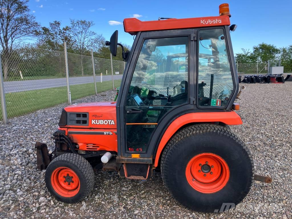 Kubota ST 30 Manjši traktorji