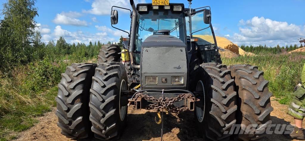 Valmet 8750 Traktorji