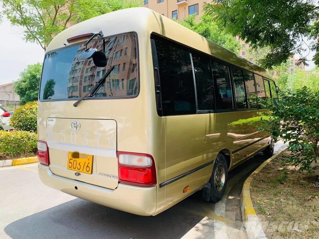 Toyota Coaster Bus Mini avtobusi