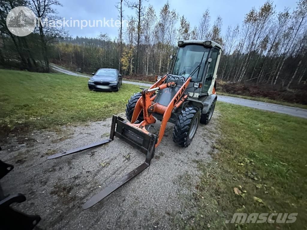 Atlas 65 Kolesni nakladalci