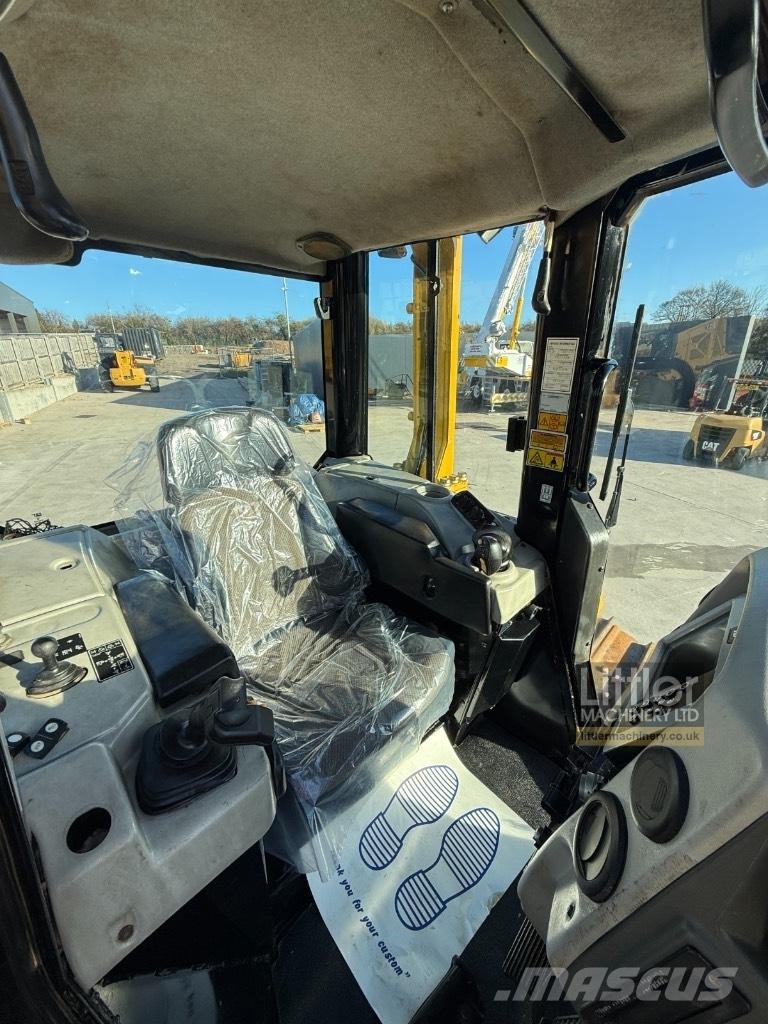 CAT D 6 N LGP Buldožerji goseničarji