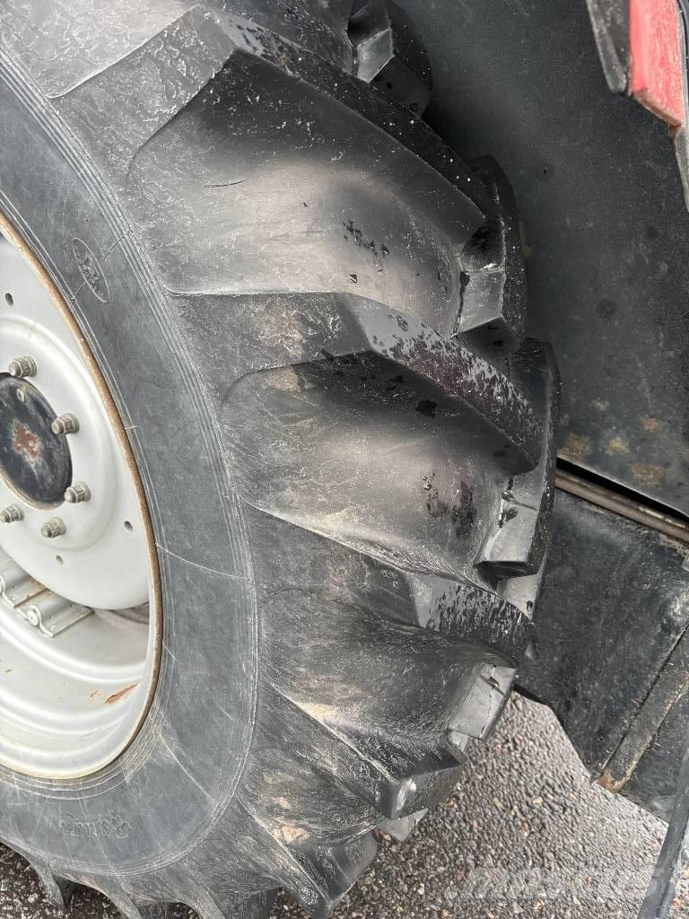 Case IH 845 XL Traktorji