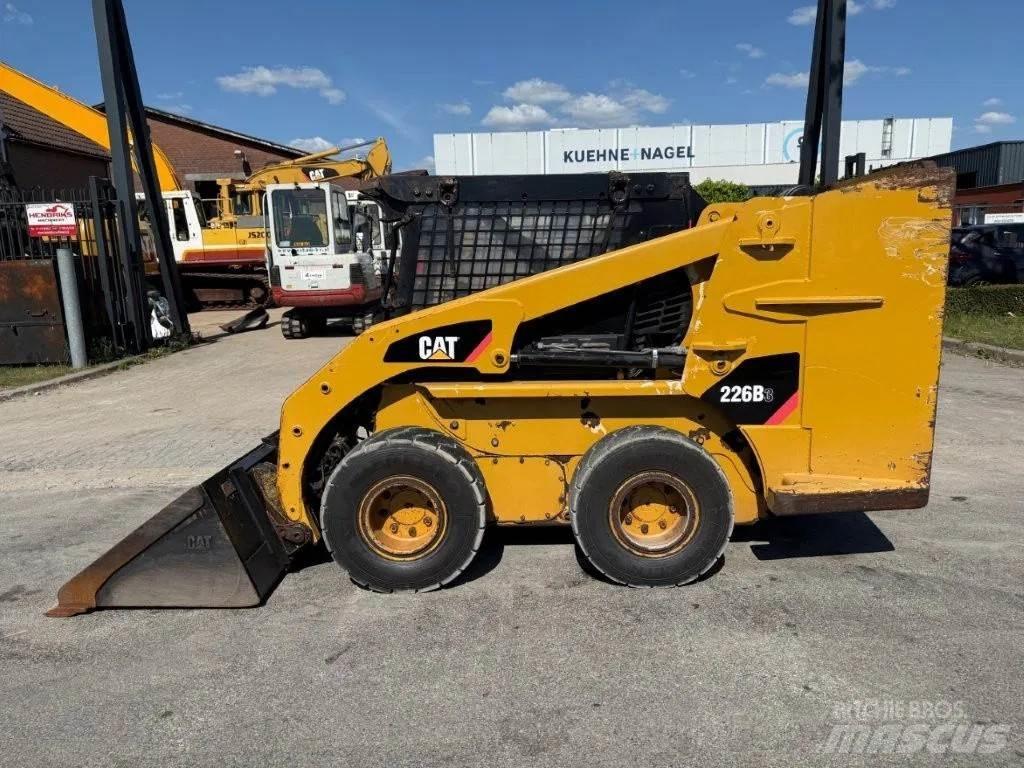 CAT 226B3 Turbo Skid steer mini nakladalci