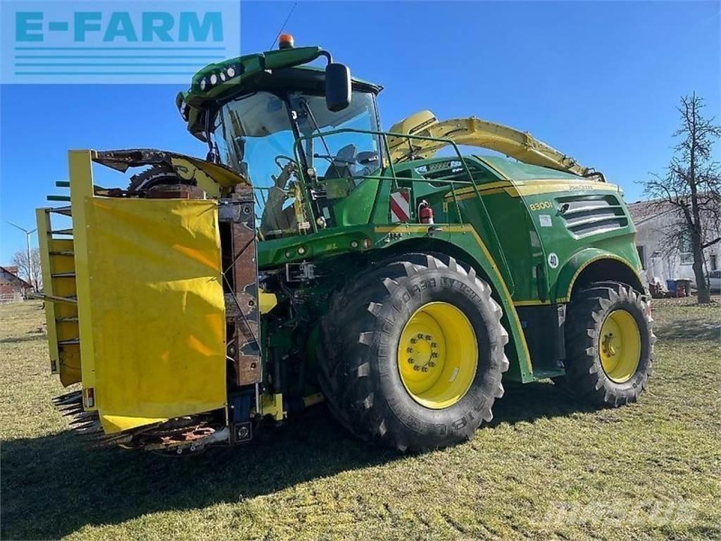 John Deere 8300 Stroji za krmo na lastni pogon