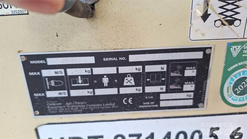 JLG 2646ES Škarjaste dvižne ploščadi