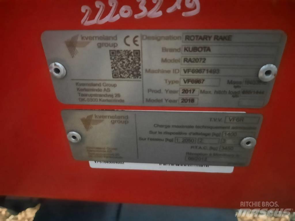 Kubota RA2072 Obračalniki in zgrabljalniki