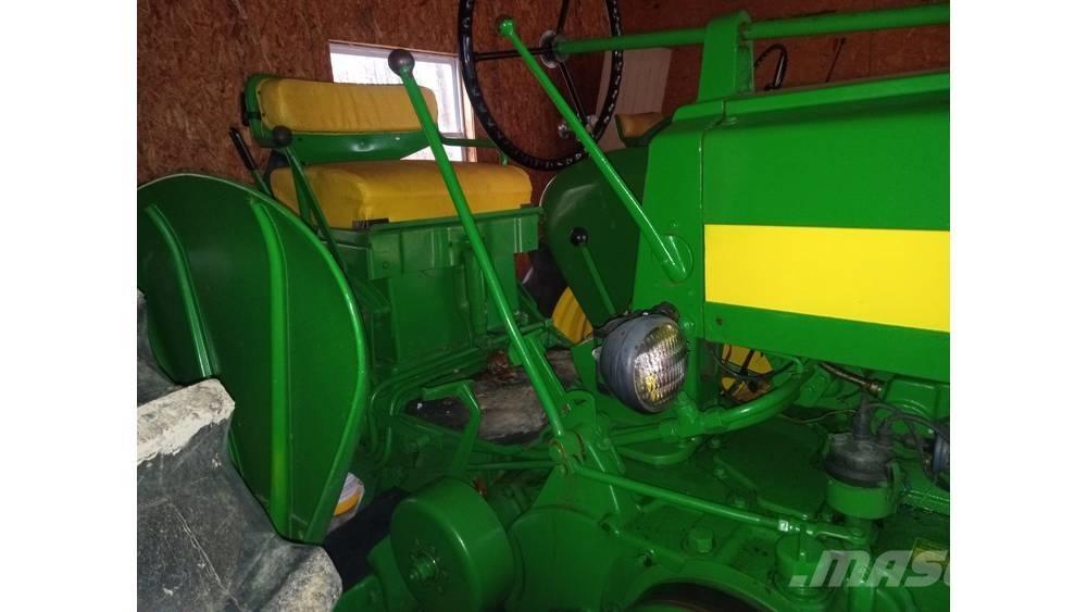 John Deere 620 Traktorji